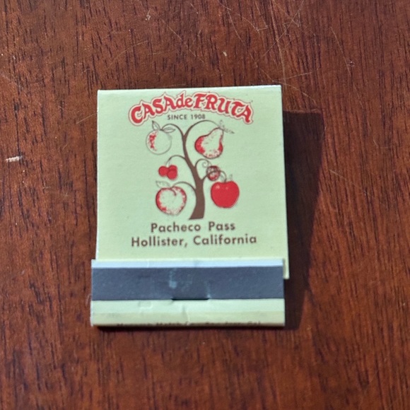 Vintage Matchbook Casa de Fruta Pacheco Pass Hollister California Fruit Visit - Picture 6 of 10